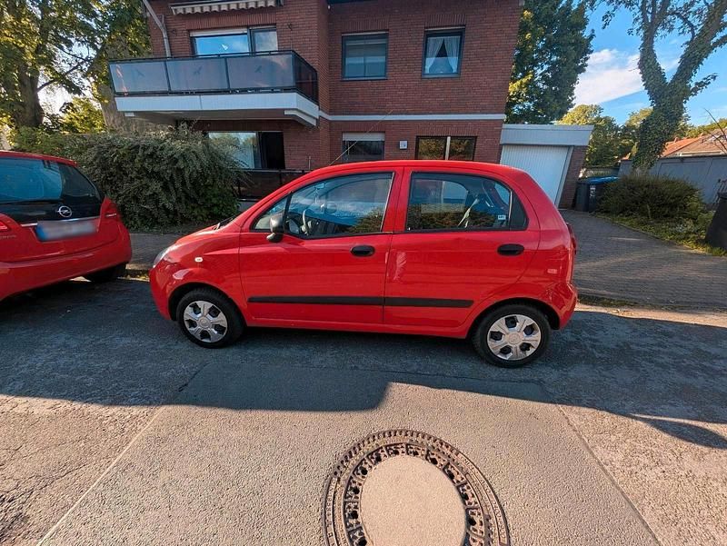 Używany Chevrolet Matiz 52 KM (38 kW) 2010 Czerwony Hatchback