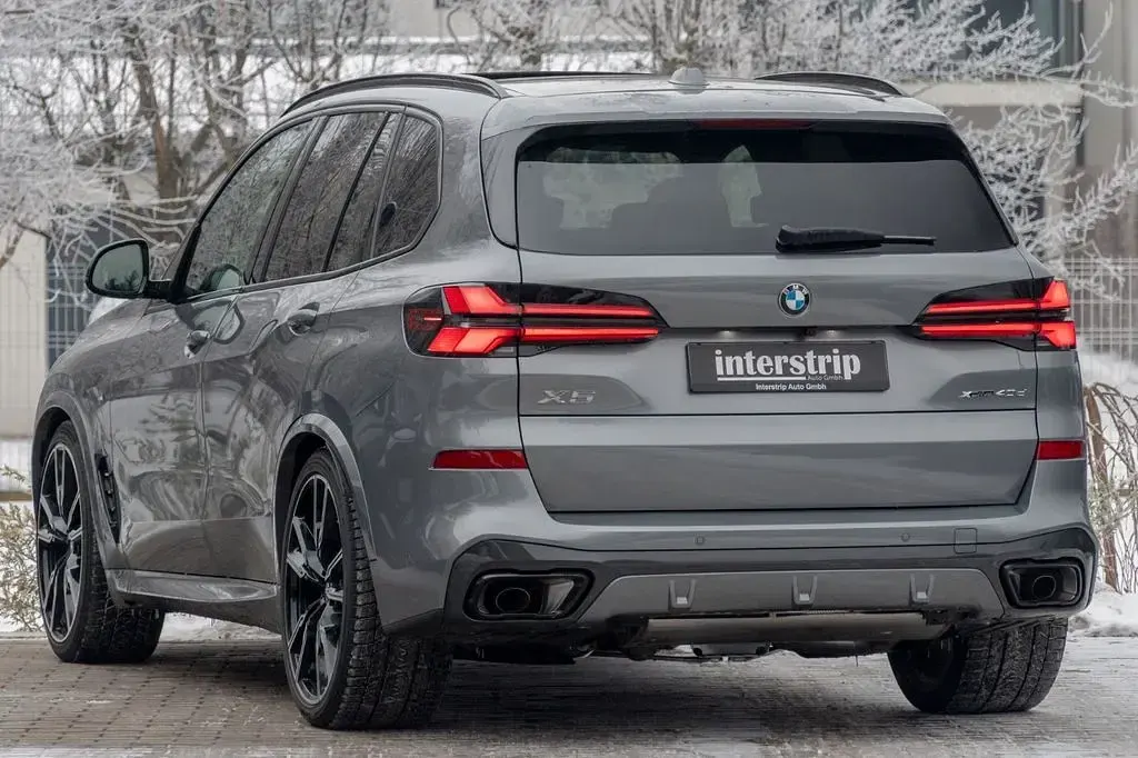 Gebraucht BMW X5 M Sport 352 PS (258 kW) 2026 Grau SUV