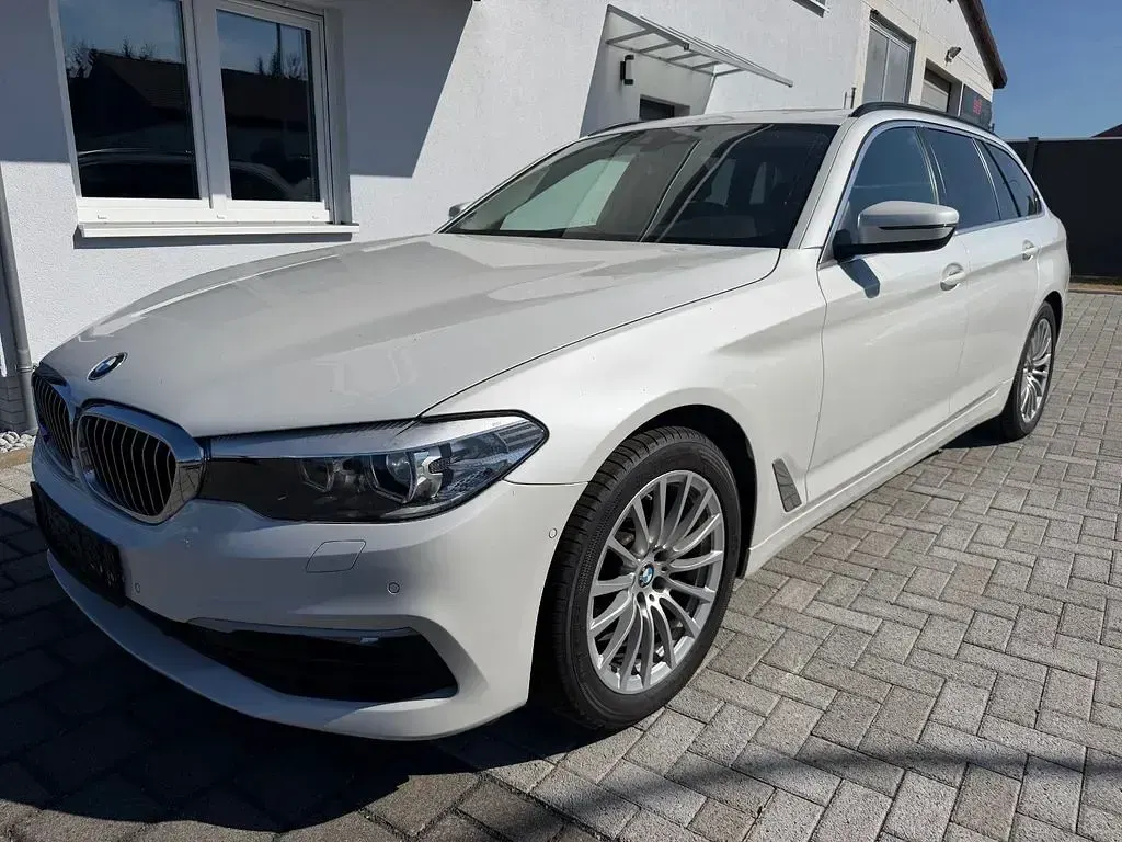 Gebraucht BMW 520 Sport Line 190 PS (139 kW) 2020 Weiß Kombi