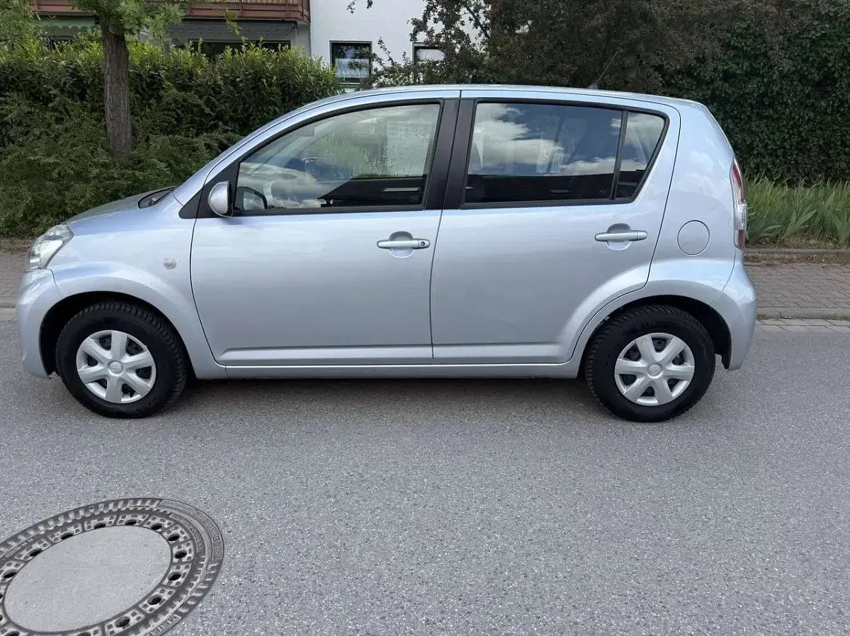 Gebraucht Subaru Justy Trend 69 PS (50 kW) 2010 Bright silver (m) Kleinwagen