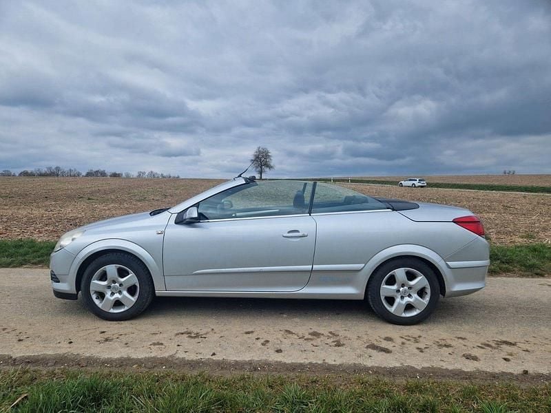 Gebraucht Opel Astra Cabriolet Cosmo 140 PS (102 kW) 2006 Silber Cabrio
