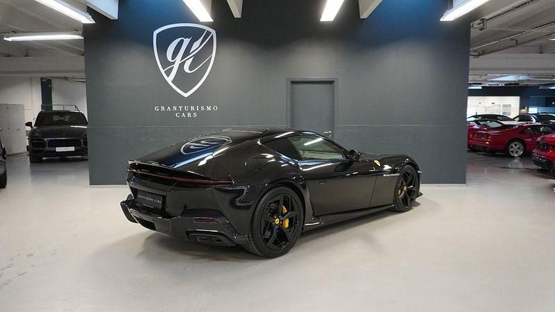 Neu Ferrari 12 Cilindri 829 PS (609 kW) 2026 Schwarz