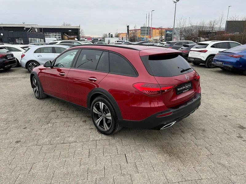 Gebraucht Mercedes C200 Premium 204 PS (150 kW) 2024 Andere Kombi