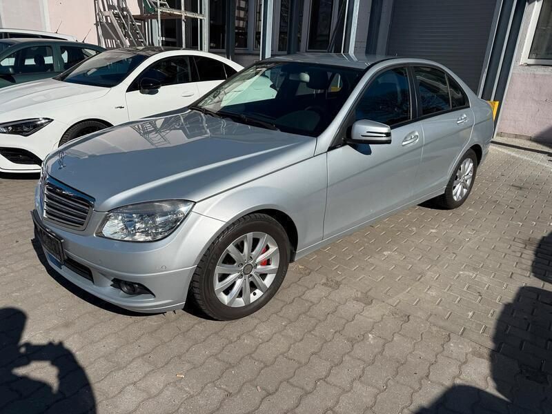 Silber Gebraucht 2009 Mercedes C200 Limousine | 8.490 € (Guter Preis) - Bild 1/4