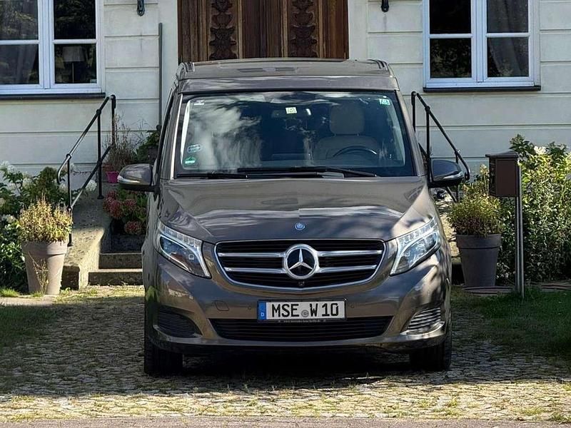 Grau Gebraucht 2016 Mercedes V250 Marco Polo Van / Kleinbus | 43.000 € (Superpreis) - Bild 1/4