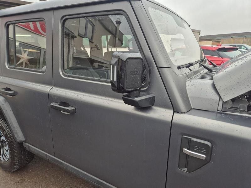 Neu BAW 212 166 PS (122 kW) 2026 Grau SUV