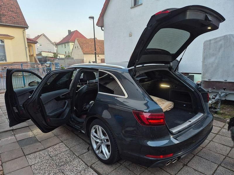Gebraucht Audi A4 Sport 272 PS (200 kW) 2017 Grau Kombi