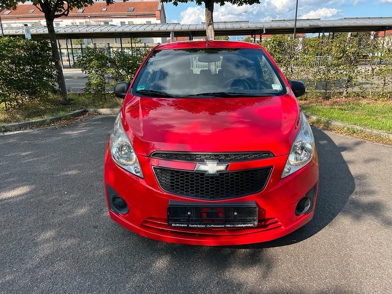 Rot Gebraucht 2013 Chevrolet Spark Kleinwagen | 2.499 € (Guter Preis) - Bild 1/4
