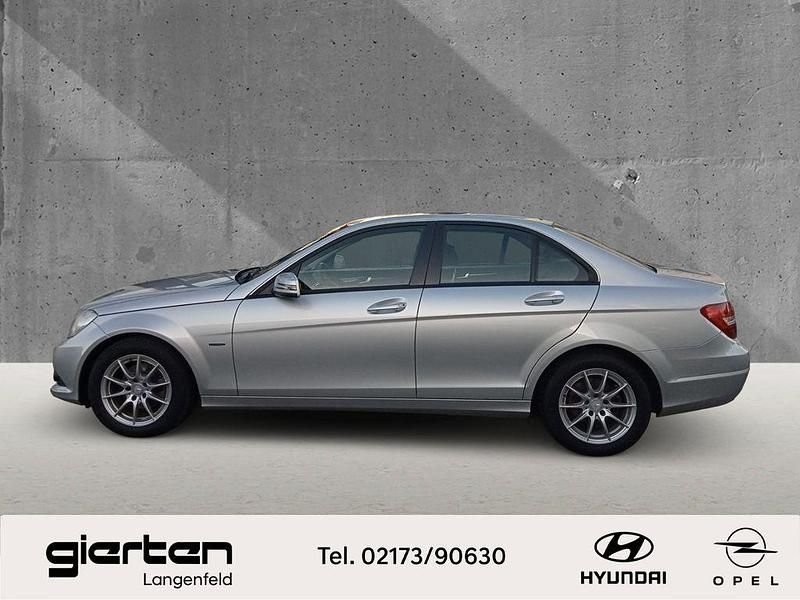 Gebraucht Mercedes C200 136 PS (100 kW) 2012 Silber Limousine