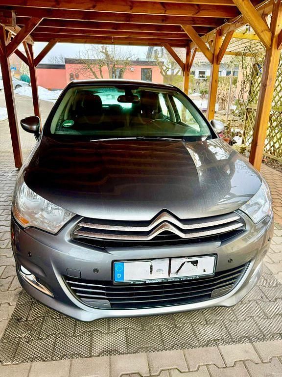 Gebraucht Citroën C4 SELECTION 120 PS (88 kW) 2013 Grau Limousine