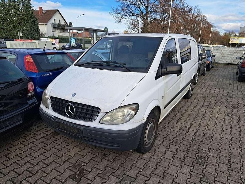 Weiß Gebraucht 2010 Mercedes Vito Kombi | 1.800 € (Superpreis) - Bild 1/4