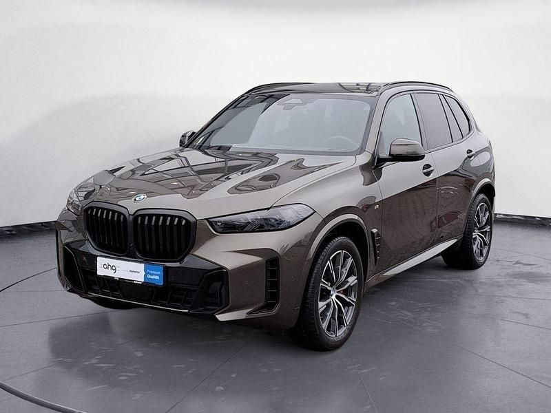 Grau Gebraucht 2024 BMW X5 Performance SUV | 80.930 € (Etwas zu teuer) - Bild 1/4