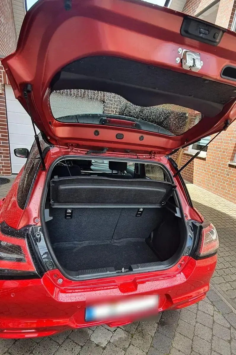 Gebraucht Suzuki Swift Comfort 83 PS (61 kW) 2024 Rot Kleinwagen