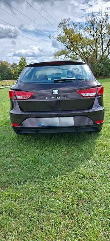 Violet Gebraucht 2018 Seat Leon ST Style Kombi | 13.900 € (Fairer Preis) - Bild 1/4