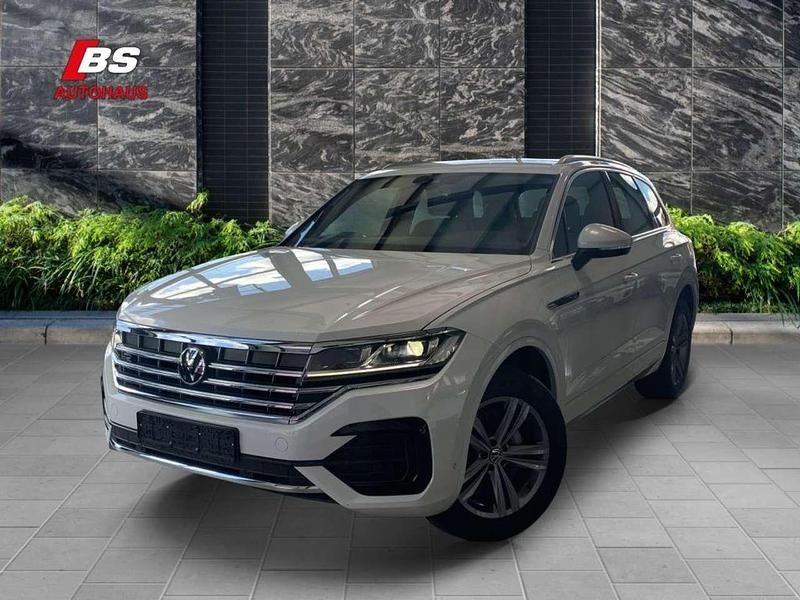 Oryxweiß perlmutteffekt Gebraucht 2022 VW Touareg R-line SUV | 59.999 € - Bild 1/2