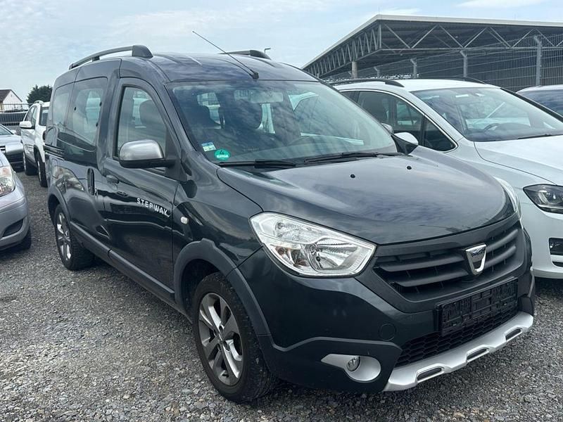 Gebraucht 2017 Dacia Dokker Stepway Van | 6.990 € (Guter Preis) - Bild 1/4