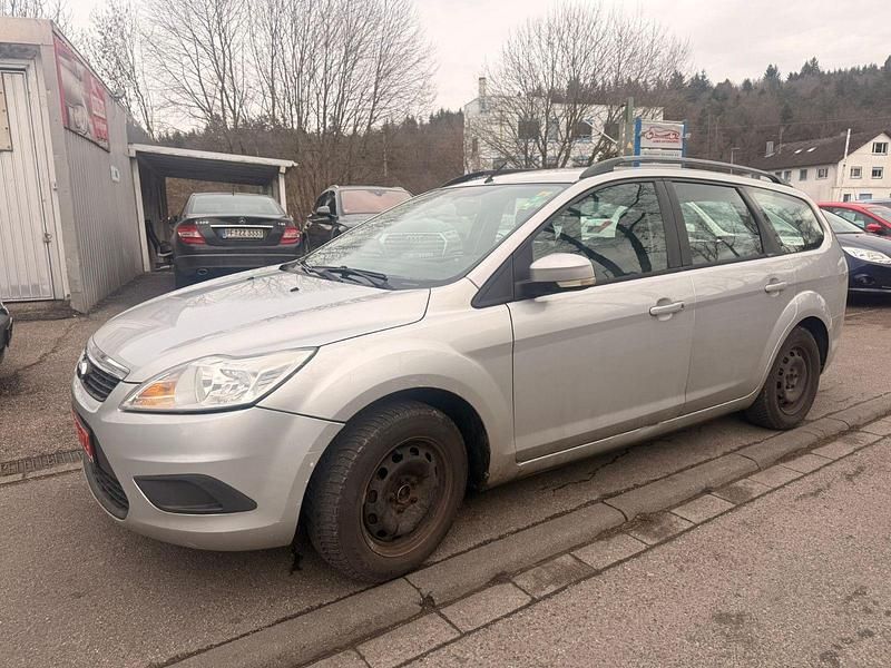 Second-hand Ford Focus Style 109 CP (80 kW) 2010 Argintiu Break