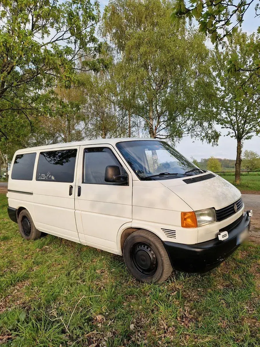 Second-hand VW Caravelle 68 CP (50 kW) 2002 Alb Van