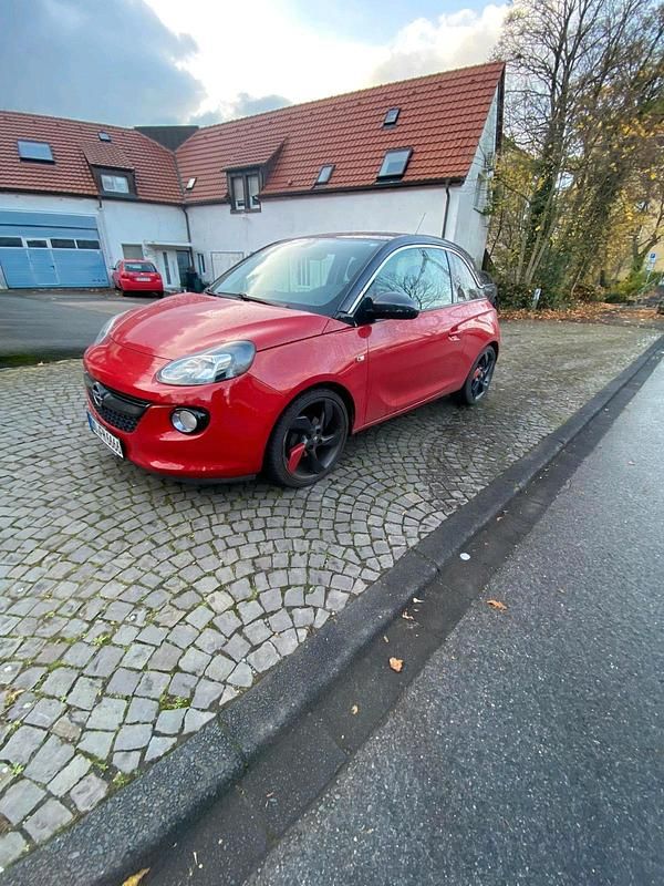 Rot Gebraucht 2013 Opel Adam Kleinwagen | 4.500 € (Guter Preis) - Bild 1/4