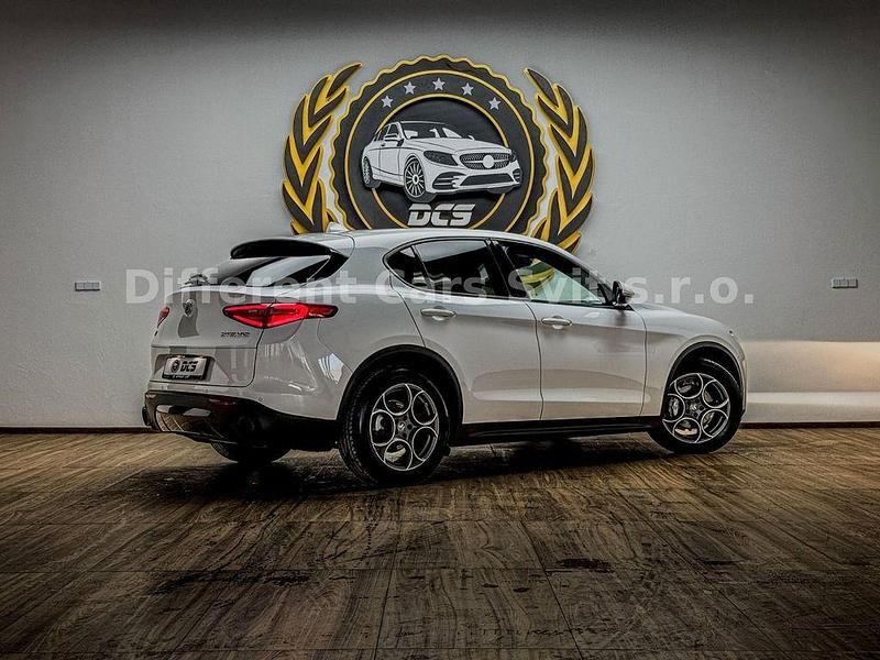 Second-hand Alfa Romeo Stelvio Sprint 190 CP (139 kW) 2022 Alb SUV