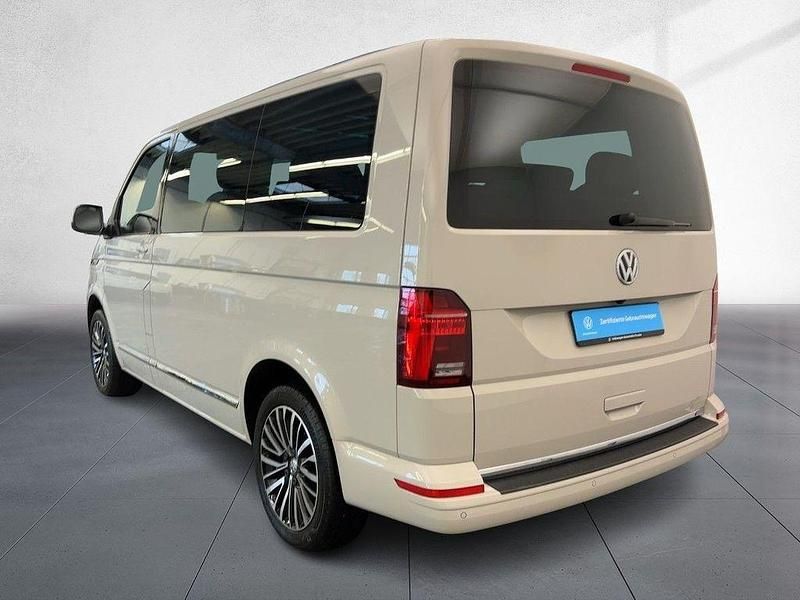 Gebraucht VW Multivan Comfortline 150 PS (110 kW) 2022 Ascotgrau Van