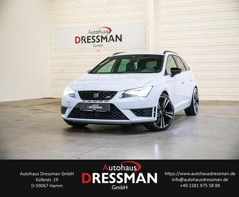 "dynamic" grau Gebraucht 2016 Cupra Leon Kombi | 20.880 € (Guter Preis) - Bild 1/4