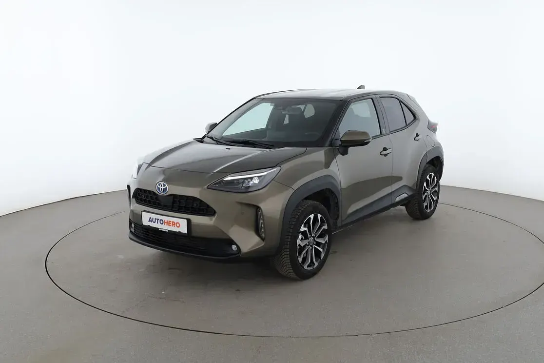 Gebraucht Toyota Yaris Cross Team 116 PS (85 kW) 2023 SUV