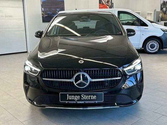Gebraucht Mercedes B220 Progressive 190 PS (139 kW) 2023 Schwarz Van / Kleinbus
