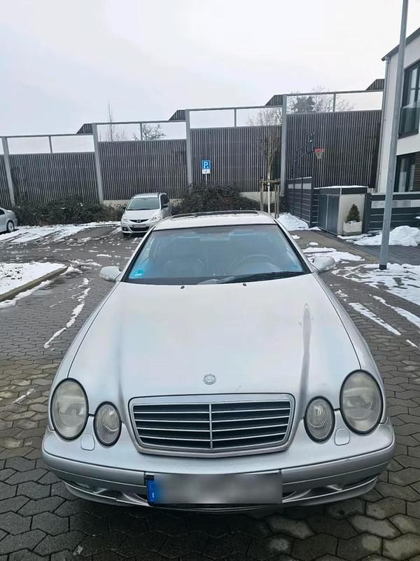 Gebraucht Mercedes CLK320 Elegance 218 PS (160 kW) 2000 Silber Coupé