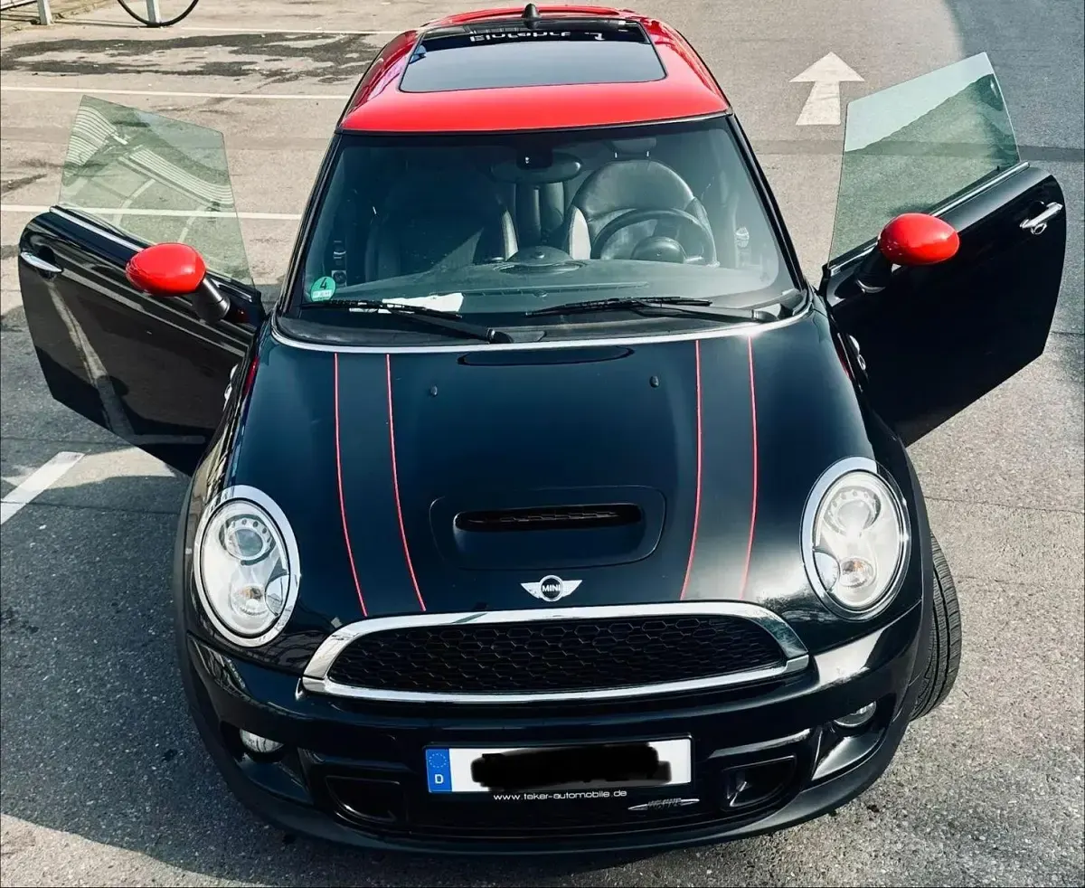 Gebraucht Mini John Cooper Works 211 PS (155 kW) 2011 Schwarz Kleinwagen