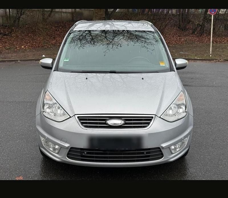 Grau Gebraucht 2010 Ford Galaxy Van / Kleinbus | 3.900 € (Guter Preis) - Bild 1/4