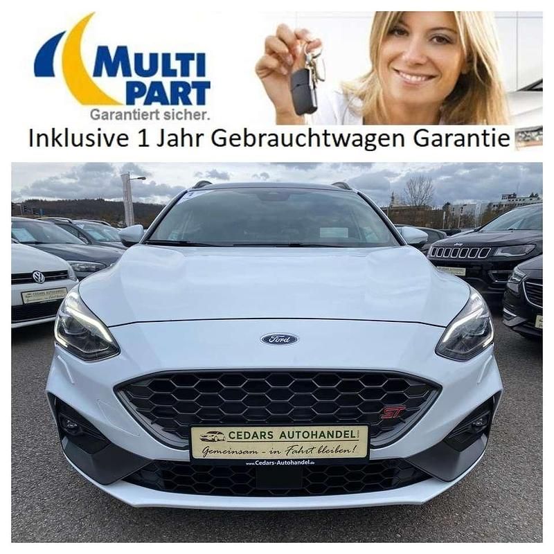 Gebraucht Ford Focus ST 190 PS (139 kW) 2019 Frostweiß Kombi