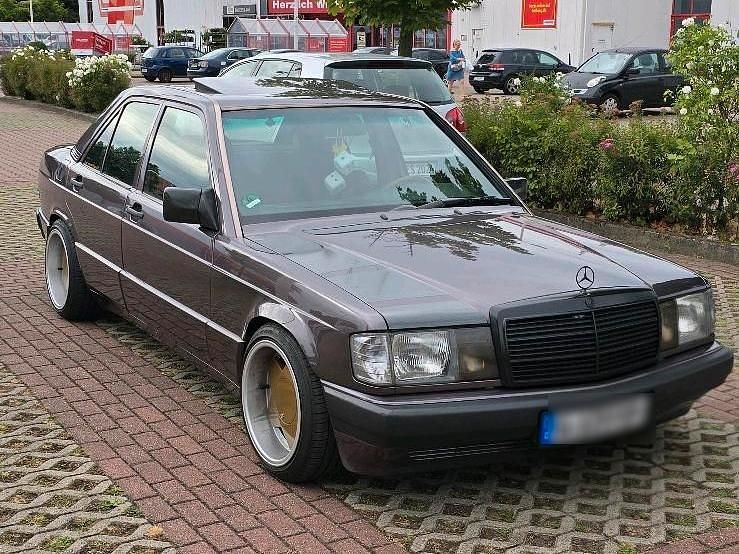 Gebraucht 1990 Mercedes 190 Limousine | 8.500 € - Bild 1/4