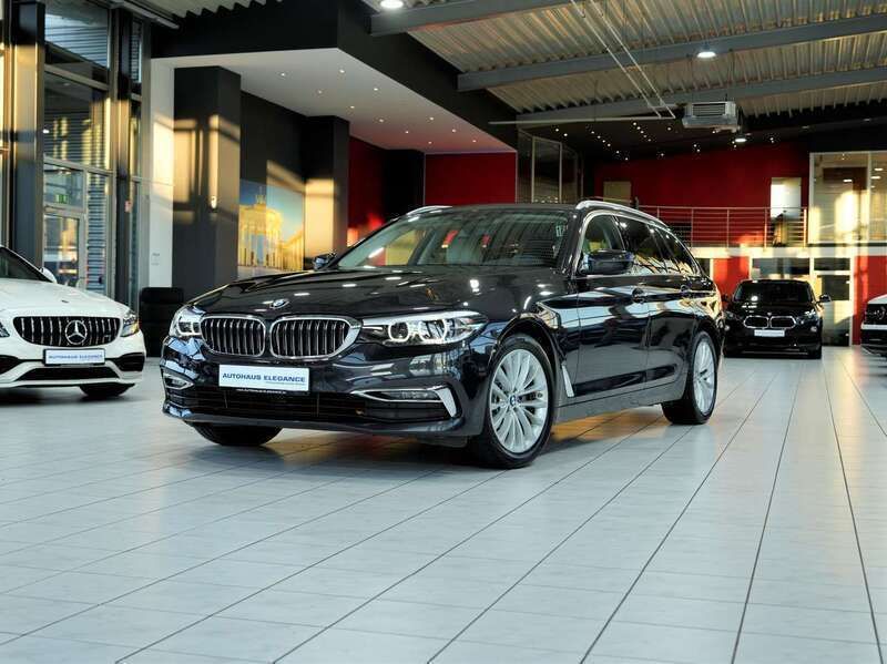 Sophistograu brillanteffekt Gebraucht 2019 BMW 520 Luxury Line Kombi | 26.980 € (Guter Preis) - Bild 1/4
