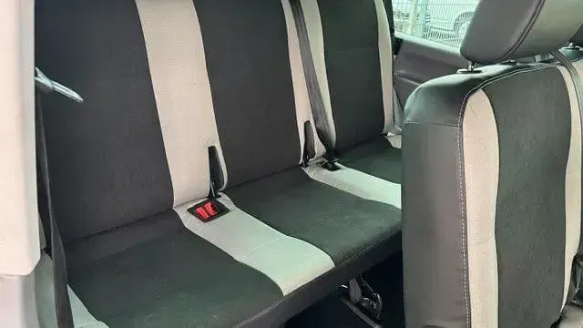Gebraucht VW Caravelle 150 PS (110 kW) 2022 Silber Van