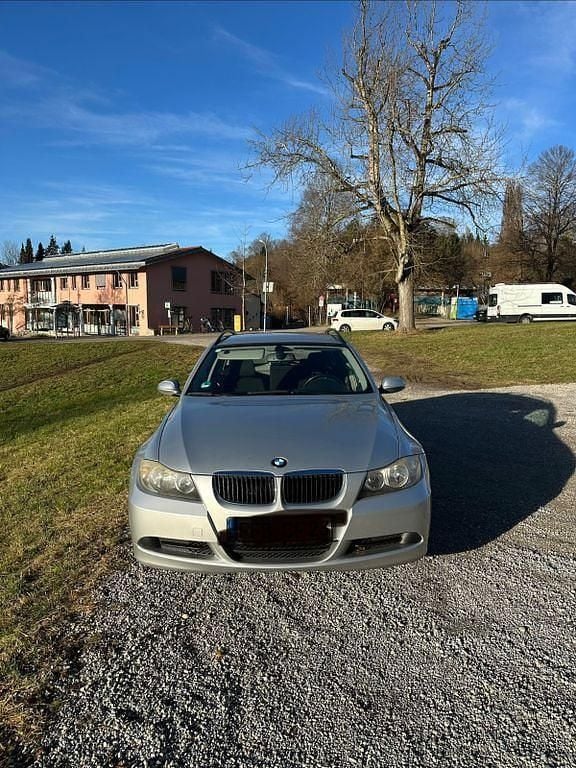 Gebraucht BMW 320 150 PS (110 kW) 2006 Silber Kombi