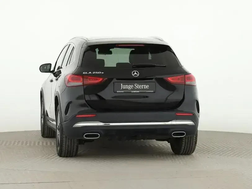 Gebraucht Mercedes GLA250 AMG 218 PS (160 kW) 2021 Unilack nachtschwarz SUV