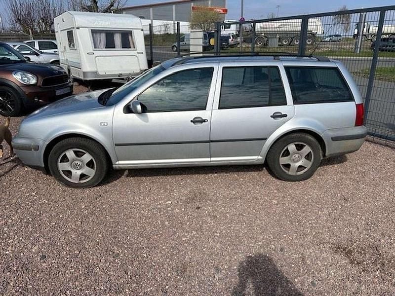 Gebraucht VW Golf IV 101 PS (74 kW) 2001 Silber Kombi