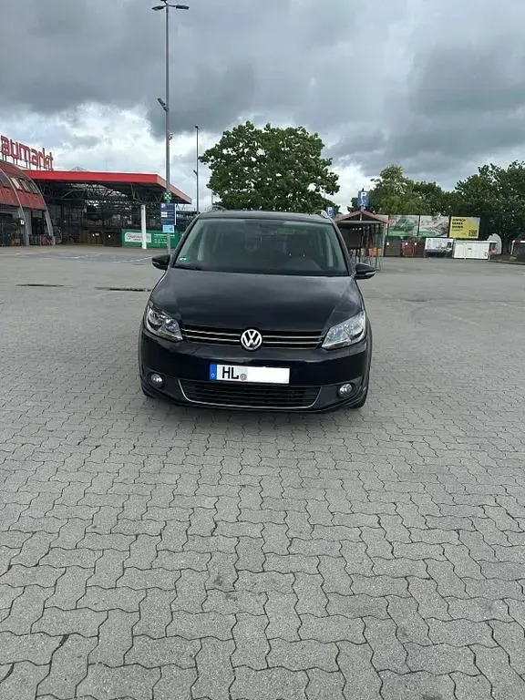 Gebraucht VW Touran 140 PS (102 kW) 2015 Schwarz Van / Kleinbus