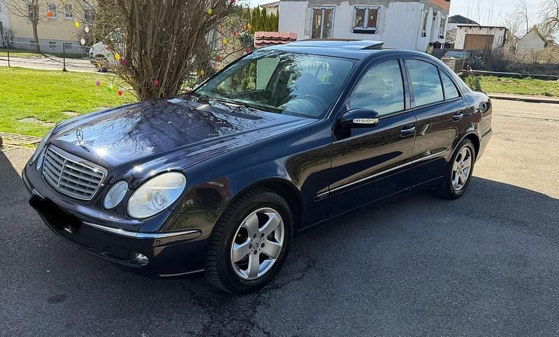 Gebraucht Mercedes E350 272 PS (200 kW) 2005 Blau Limousine