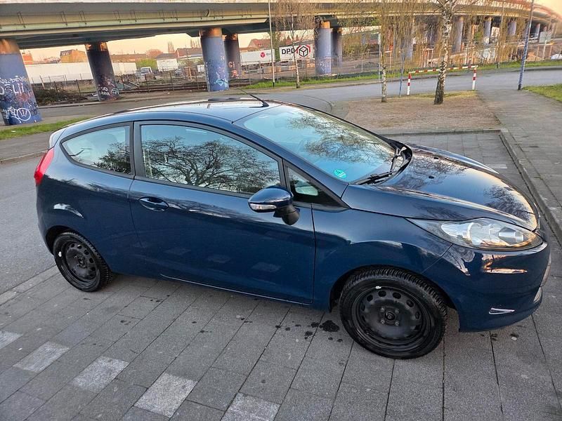 Gebraucht Ford Fiesta 82 PS (60 kW) 2009 Blau Kleinwagen