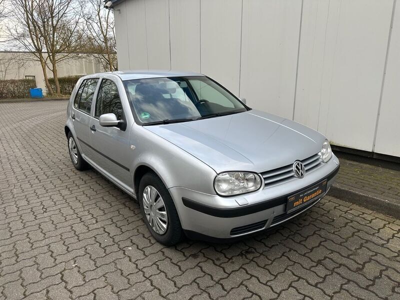 Silber Gebraucht 2003 VW Golf IV Ocean Limousine | 1.799 € (Fairer Preis) - Bild 1/4