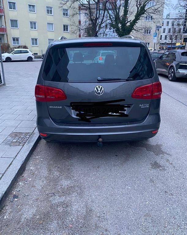 Gebraucht VW Sharan Highline 140 PS (102 kW) 2012 Grau Van / Kleinbus