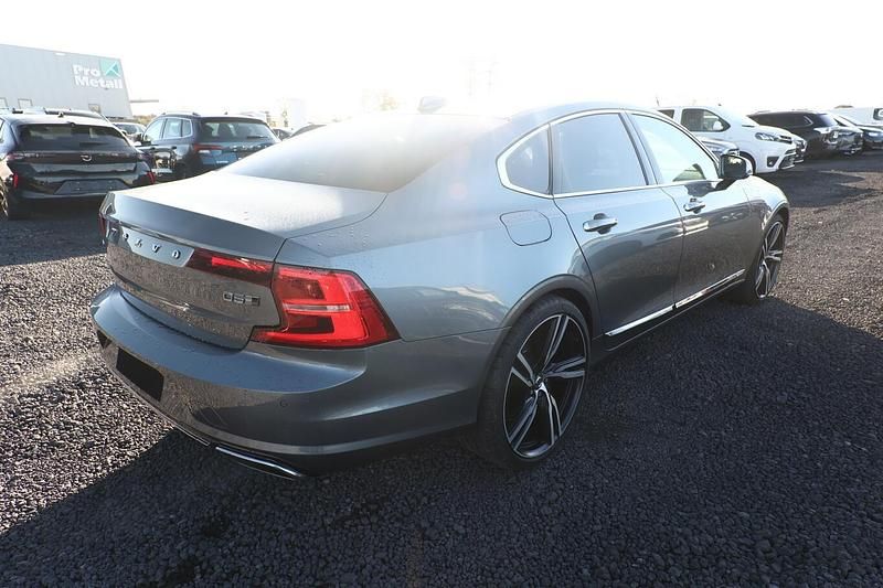 Gebraucht Volvo S90 Inscription 235 PS (172 kW) 2017 Osmium grey metallic Limousine