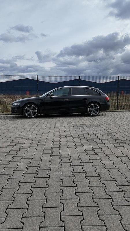 Gebraucht Audi A4 Sport 143 PS (105 kW) 2011 Schwarz Kombi