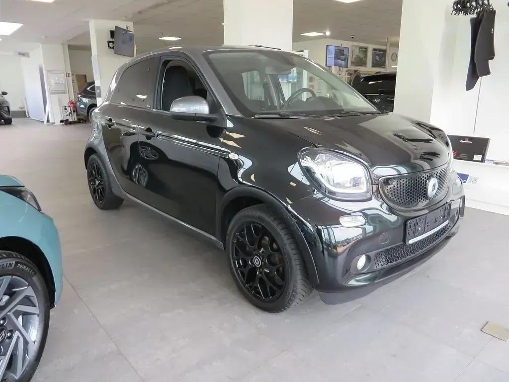 Gebraucht Smart ForFour Passion 90 PS (66 kW) 2017 Schwarz Kleinwagen