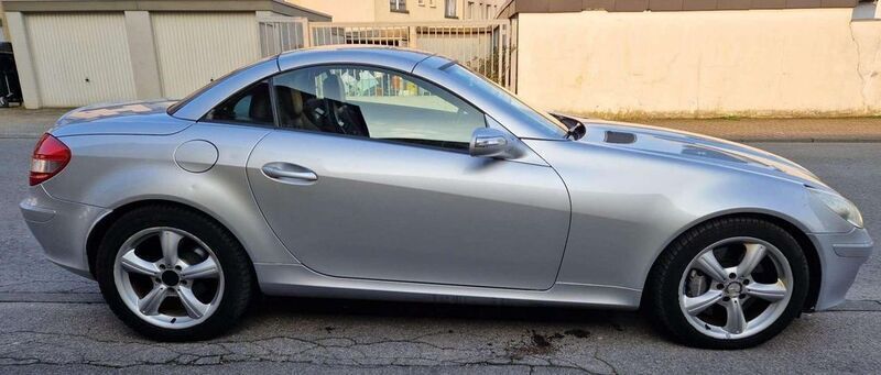 Gebraucht Mercedes SLK350 Premium 272 PS (200 kW) 2008 Silber Cabrio