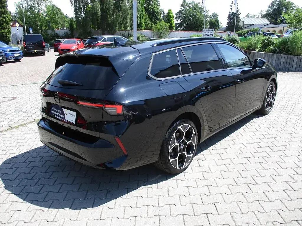 Gebraucht Opel Astra 131 PS (96 kW) 2025 Schwarz perla nera Kleinwagen