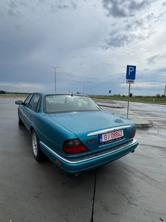 Gebraucht Jaguar XJ6 211 PS (155 kW) 1995 Blau Limousine