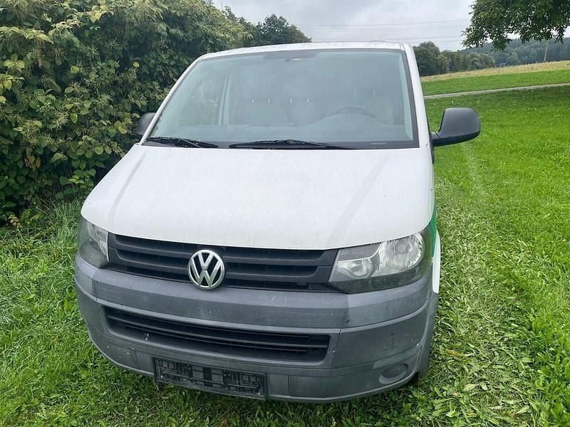 Weiß Gebraucht 2010 VW T5 Van | 3.500 € - Bild 1/4